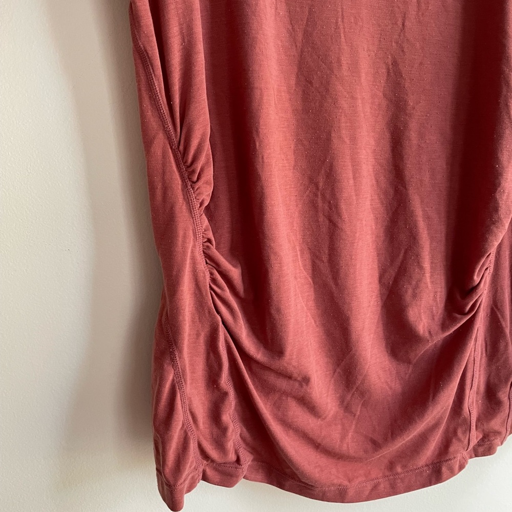GAP Fit Long Sleeve Side Ruched Maternity Tee Size M - Picture 3 of 7